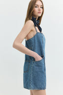 <p><strong>Güneşli günlere eşlik eden denimler</strong></p>