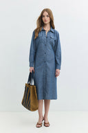 Oversize Fit Kuşaklı Chambray Orta İndigo Midi Jean Elbise