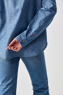Regular Fit Açık İndigo Chambray Kadın Jean Gömlek
