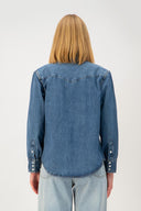 Western Regular Fit Sedef Çıtçıtlı Orta İndigo Kadın Jean Gömlek
