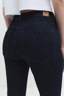 Slim Flare Long Fit Rinse Koyu İndigo Kadın Jean Pantolon