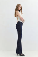 Slim Flare Long Fit Rinse Koyu İndigo Taşlı Kadın Jean Pantolon